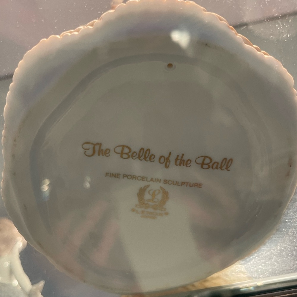 ‘The Belle of the Ball’ Lenox Figurine - Picture 4 of 4